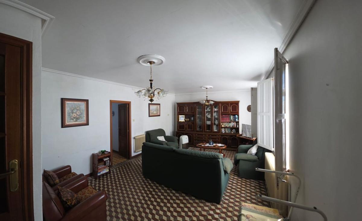 Properties for sale and rent in Spain photo 3