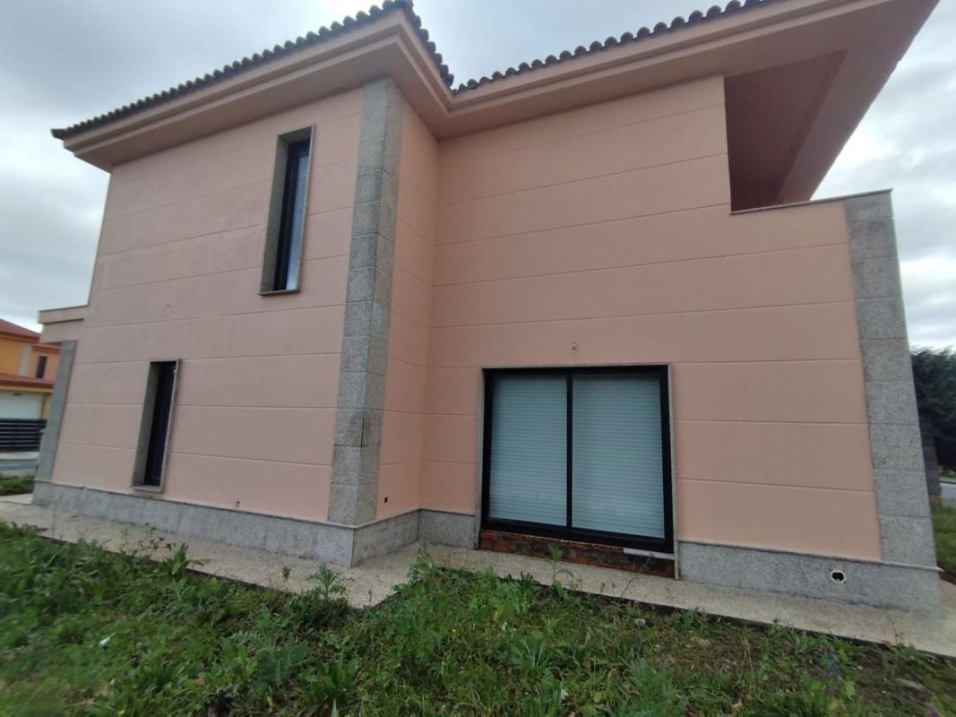 Propiedades en venta y alquiler en España photo 4