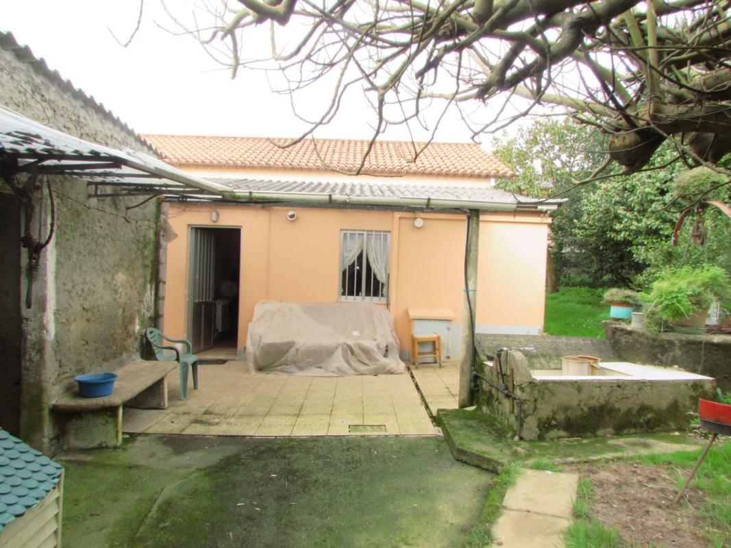 Venta de chalet independiente en Calle Mosteiro de Samos, 2, Narón
 photo 4
