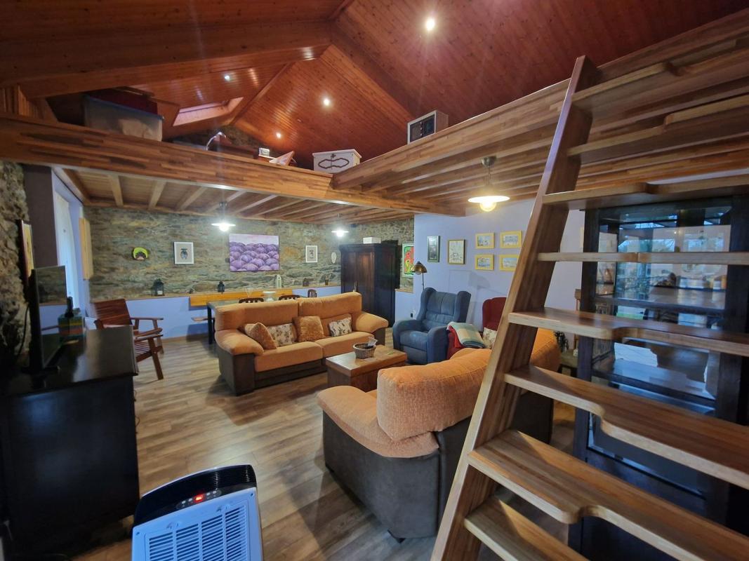 Venta de chalet independiente en Moeche, Moeche
photo 3