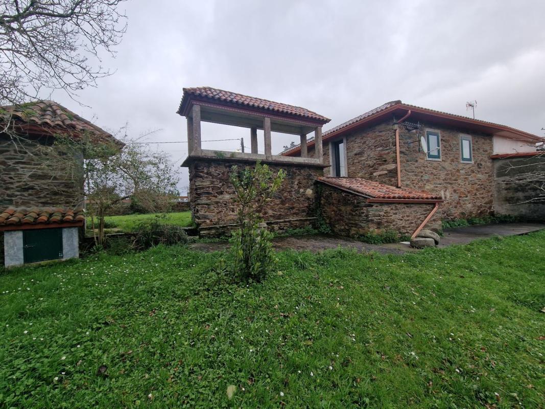 Venta de chalet independiente en Moeche, Moeche
photo 4