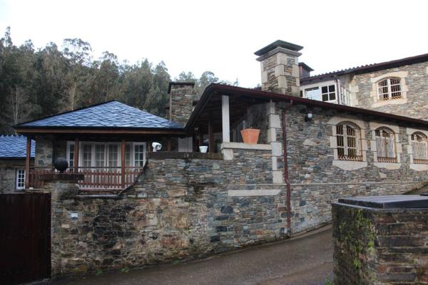 Caserón en Lugar de Rebordaos, Molino , Aldea Porto do Cabo thumbnail 1