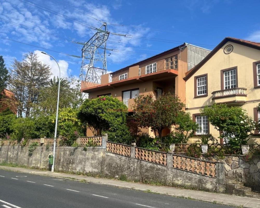 Venta de chalet independiente en Neda, Neda
photo 1