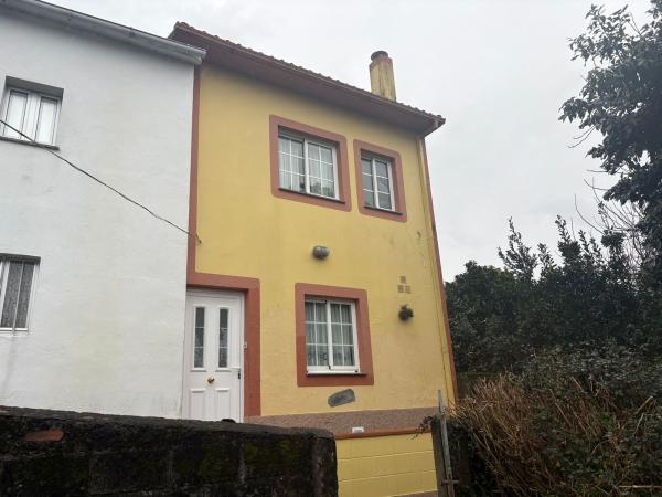 Chalet adosado en Santo Antonio thumbnail 2