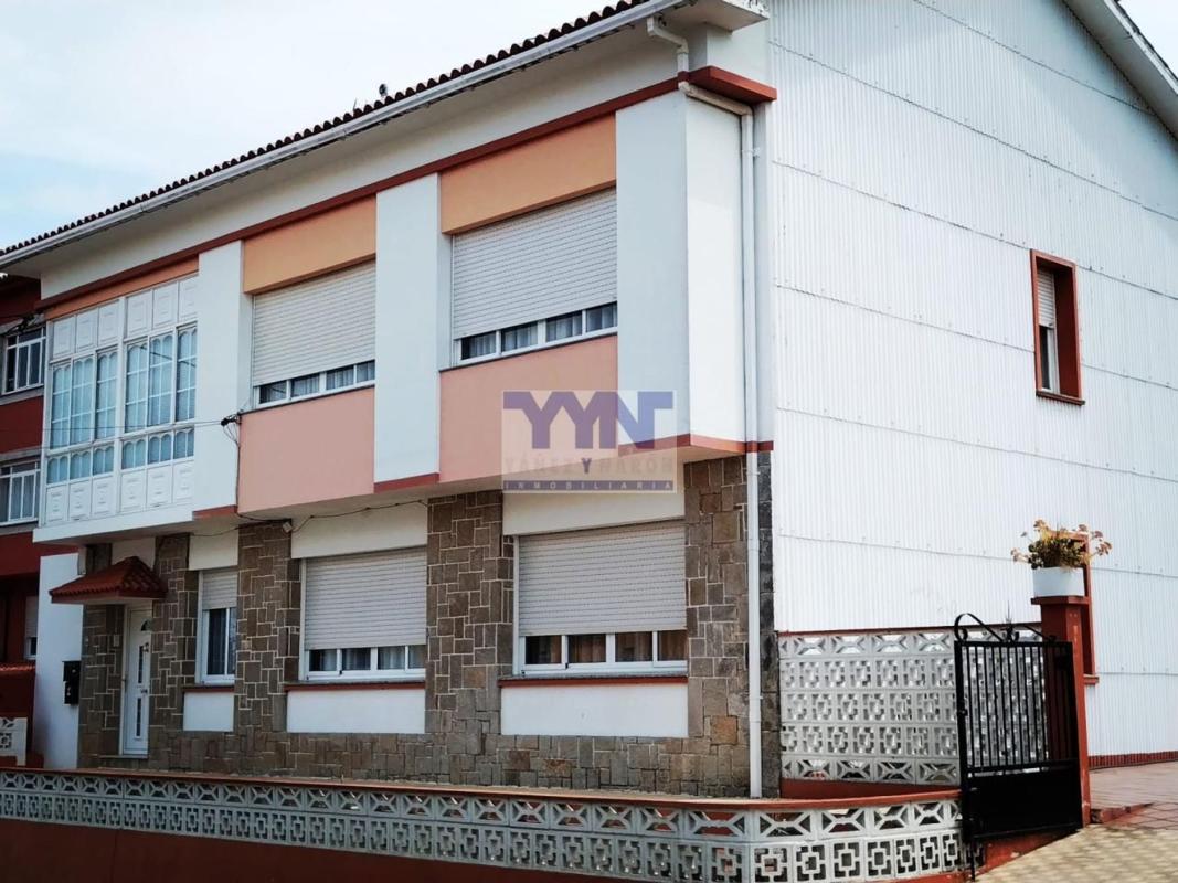Продажа отдельного шале в  Piñeiros-Freixeiro, Нарон photo 2