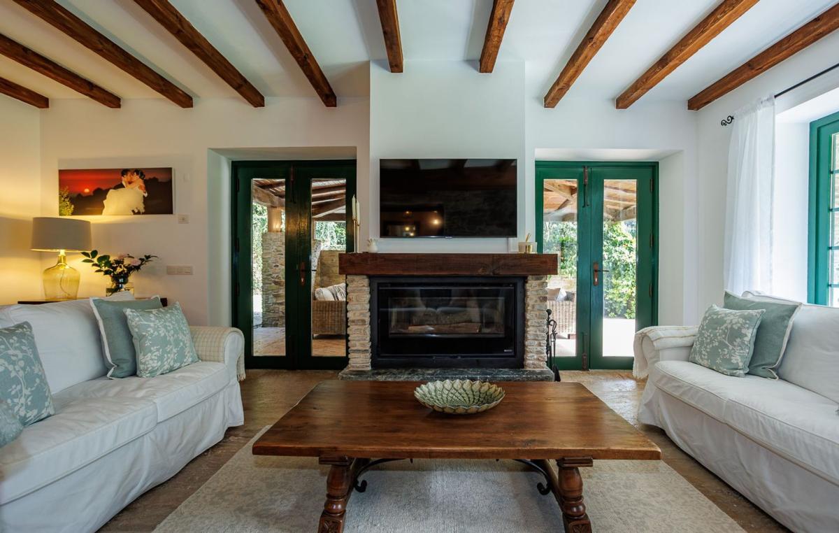 Properties for sale and rent in Spain photo 4