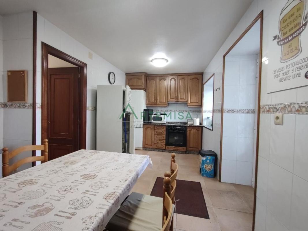 Venta de chalet adosado en  Fene , Fene photo 3