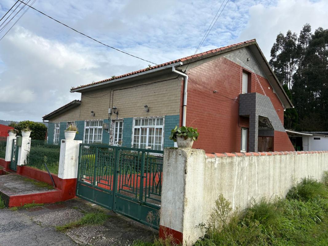 Venta de chalet independiente en Camino dos Bicas, Narón
photo 2