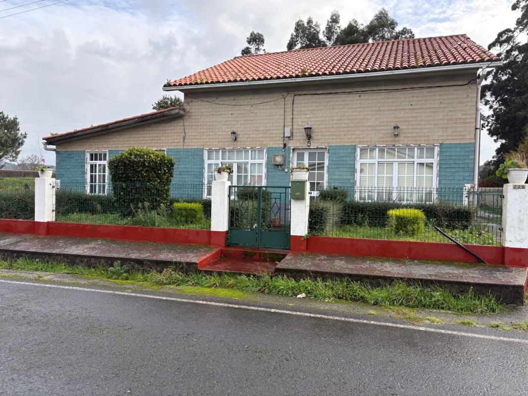 Venta de chalet independiente en Camino dos Bicas, Narón
photo 4