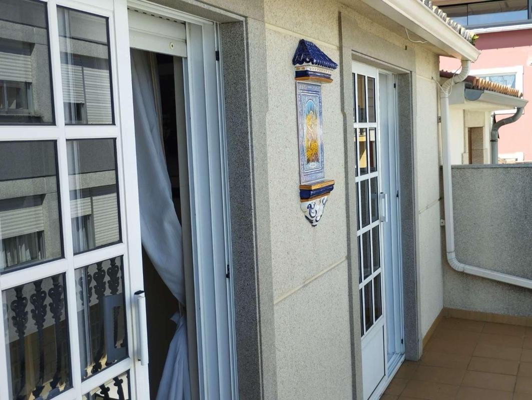 Venta de chalet adosado en Calle Cupido , Ares photo 2