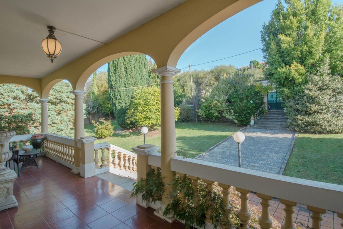 Venta de chalet independiente en Fene, Fene
photo 3