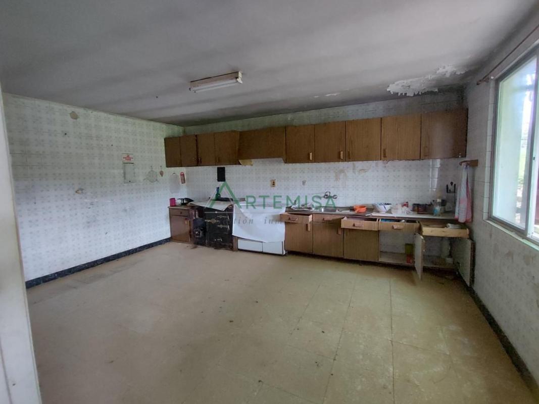 Venta de chalet adosado en San Mateo-Castro-O Val , Narón photo 1