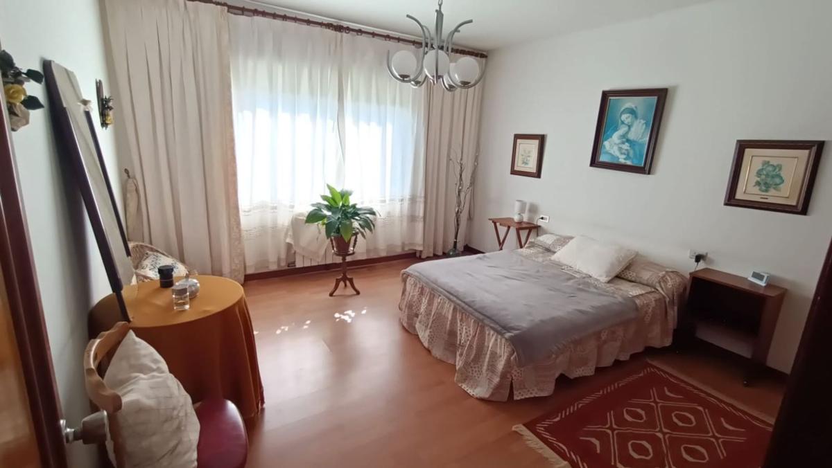 Venta de chalet independiente en RU MEDICO RAMON PIMENTEL, 21, Ares
photo 2