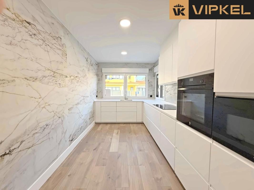 Продажа отдельного шале в  Calle Cabanela, Ферроль photo 5