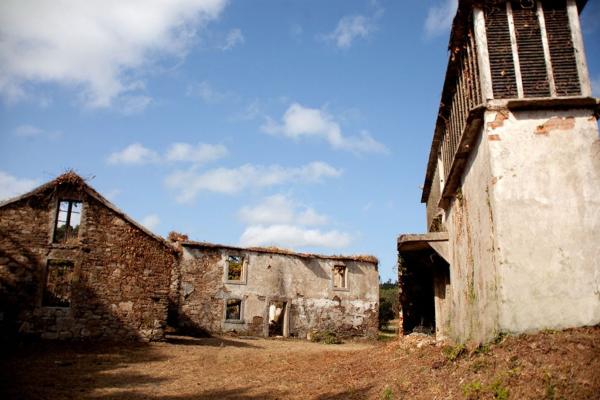 Casa rural en Latoal - Candail s/n Sn photo 1
