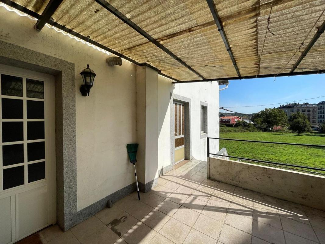 Venta de chalet adosado en Piñeiros-Freixeiro , Narón photo 1
