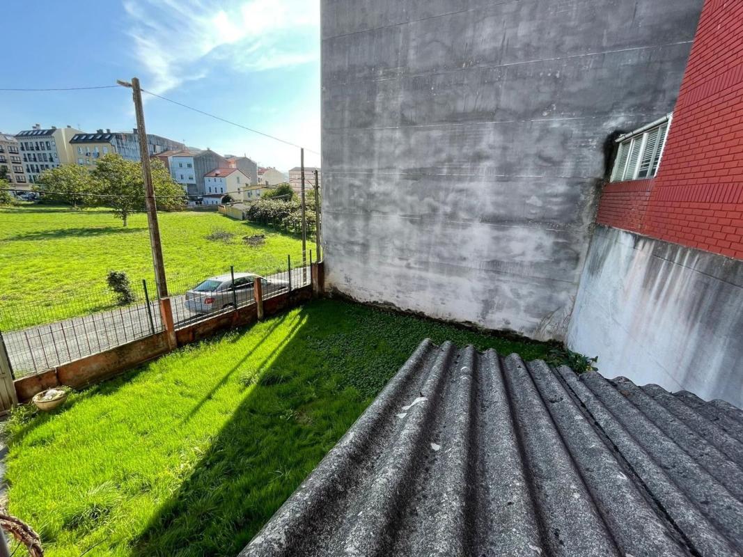 Venta de chalet adosado en Piñeiros-Freixeiro , Narón photo 2