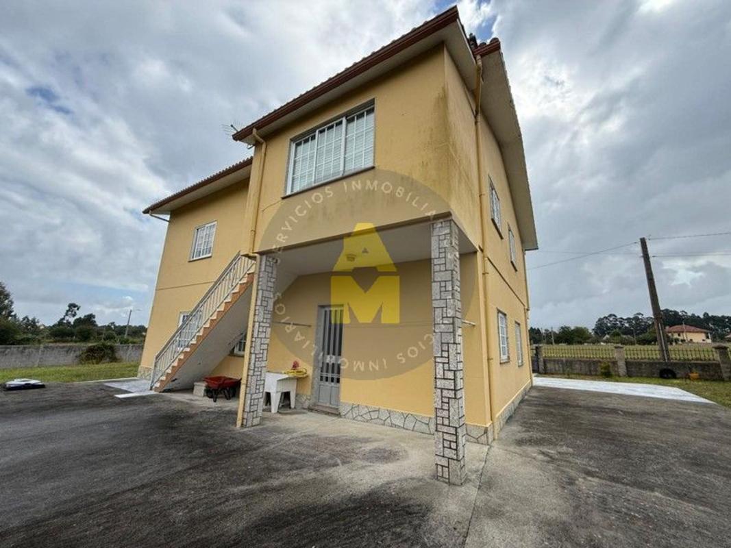 Продажа отдельного шале в  Lugar Seaña, Мугардос photo 2