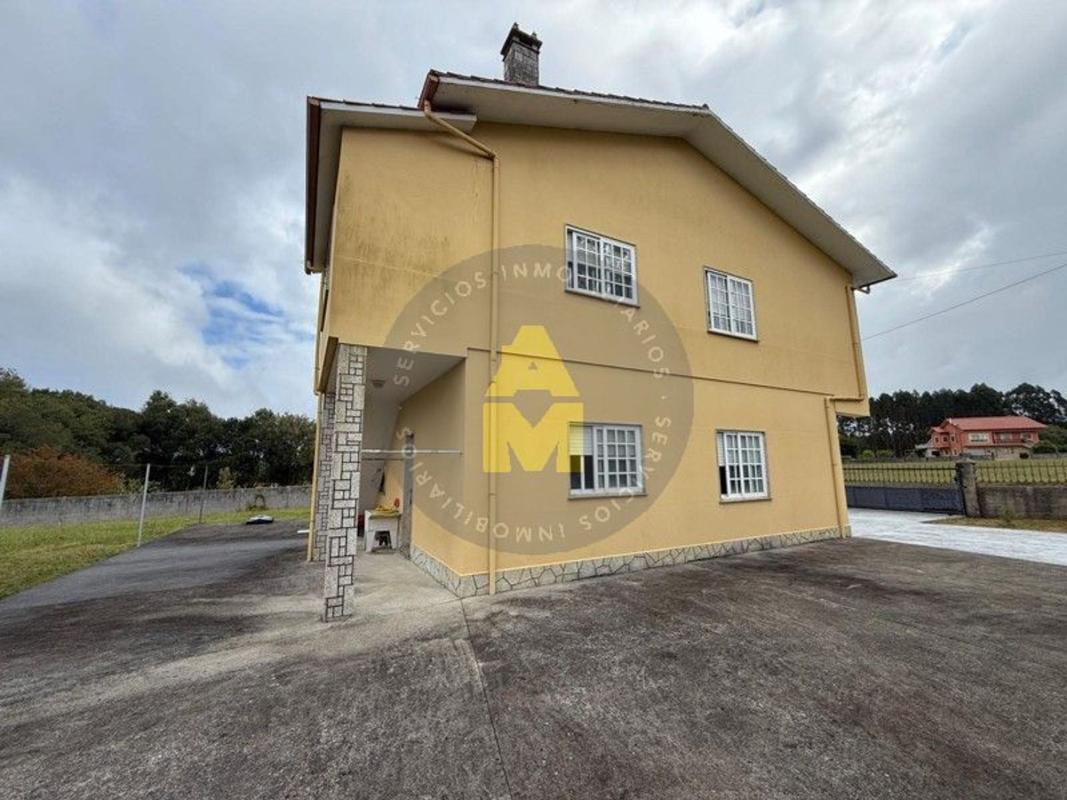 Продажа отдельного шале в  Lugar Seaña, Мугардос photo 3