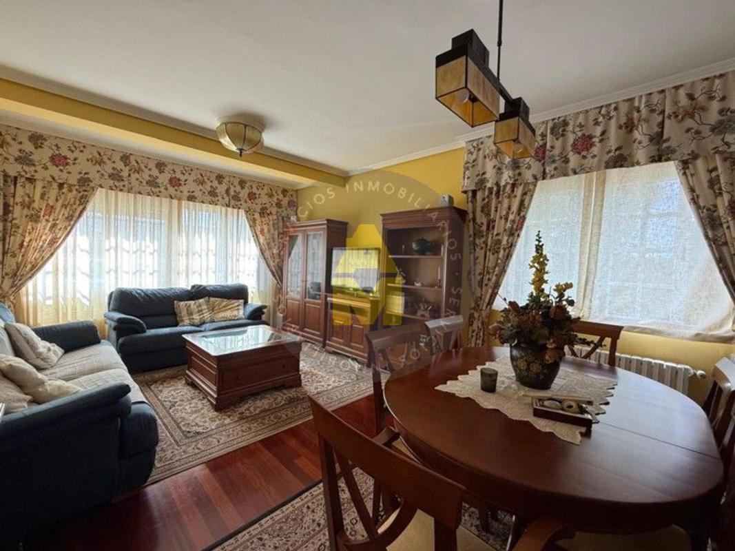 Продажа отдельного шале в  Lugar Seaña, Мугардос photo 5