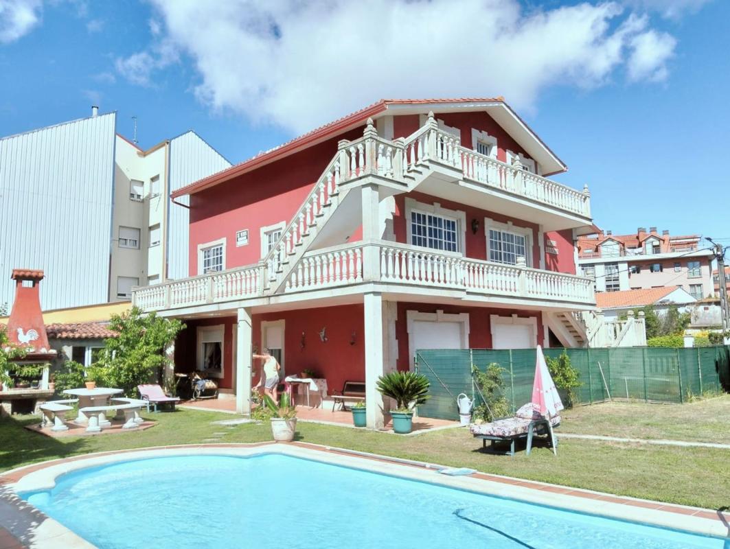 Venta de chalet independiente en CL MARIA, 217, Ares
 photo 2