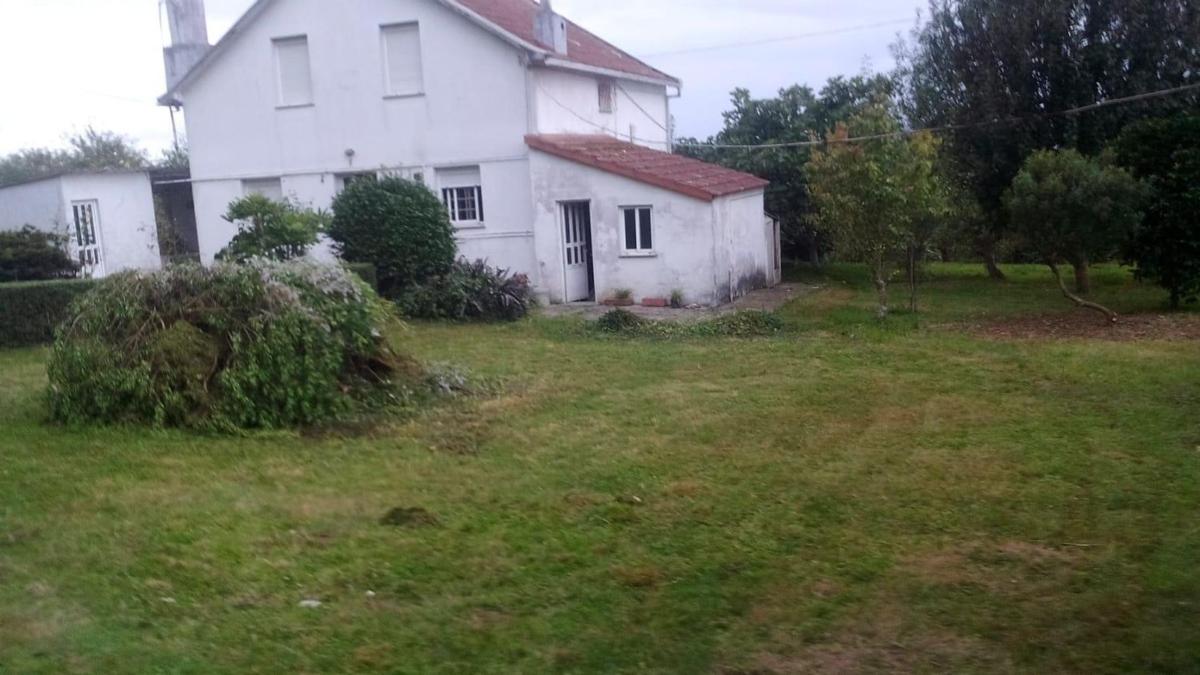 Venta de chalet independiente en RU POMBA, Fene
 photo 2