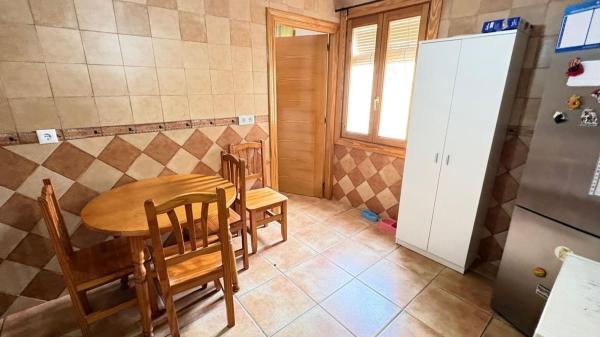 Sale of flat in Sax, Sax
 photo 4