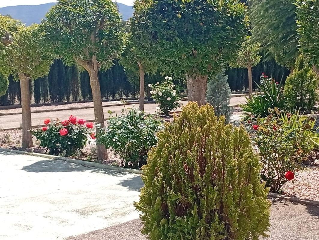 Продажа отдельного шале в Calle Maestro Serrano, Салинас photo 3