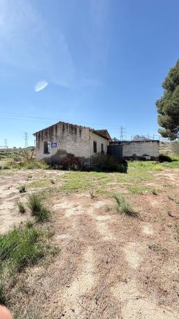 Finca rústica en venta en  Pasaje SALADAR s/n , Villena photo 2