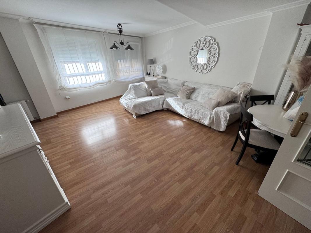 Sale of apartment in San Bartolomé, Villena
photo 1