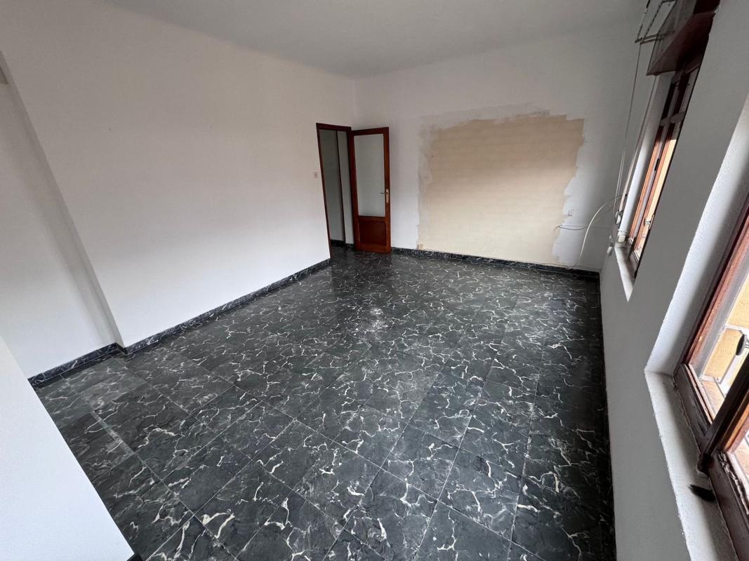 Venta de piso en CL CRISTOBAL AMORO, Villena
photo 3