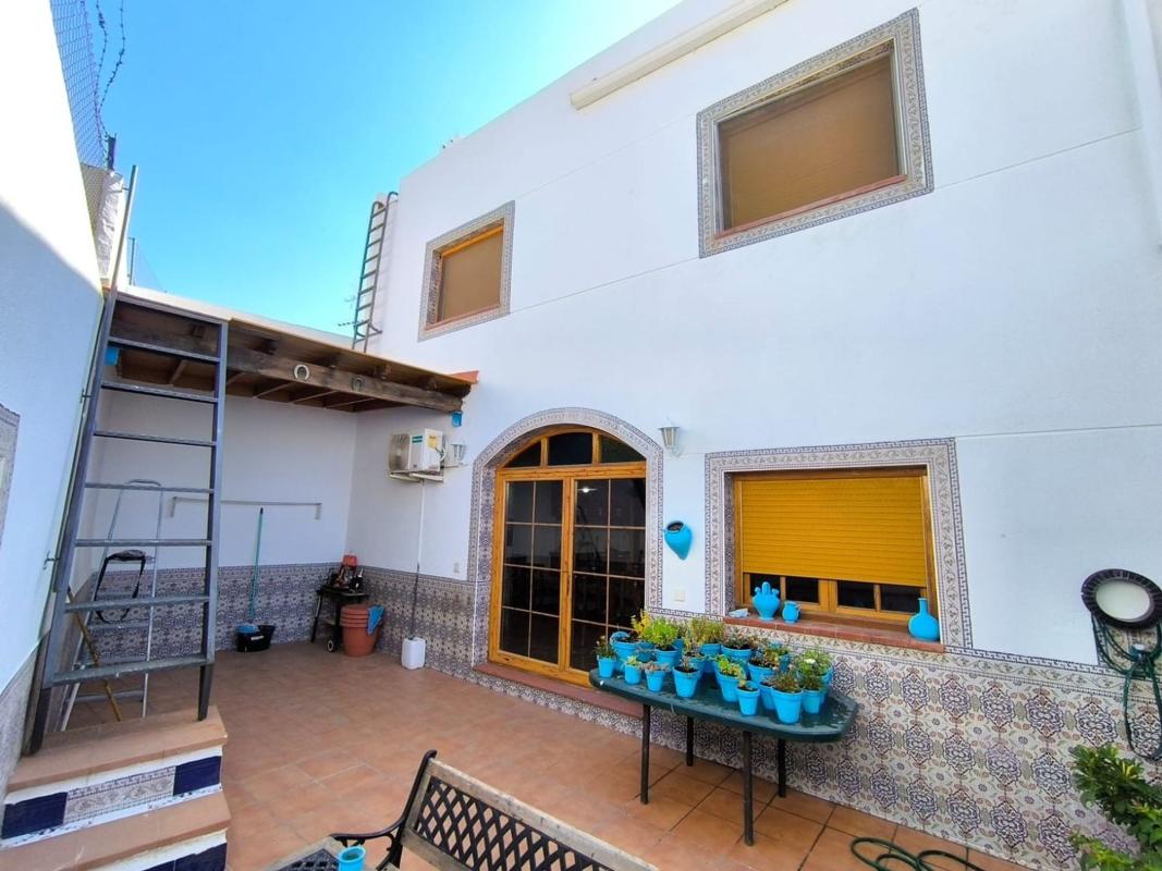 Sale of independent chalet in Sax, Sax
photo 1