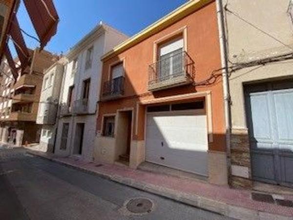Independent chalet for sale in Calle Canalejas, Sax
photo 1