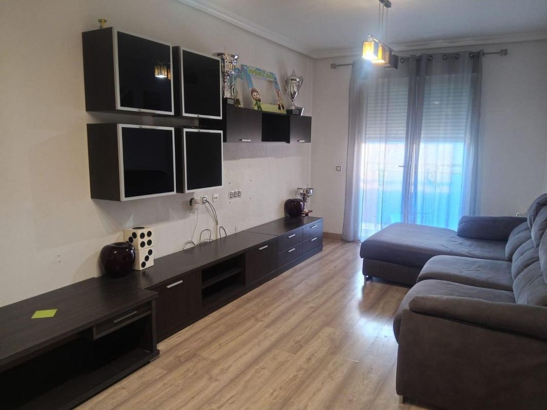 Продажа квартиры на Albatera, Албате́ра
photo 1
