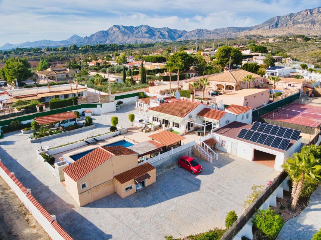 Properties for sale and rent in Spain photo 5