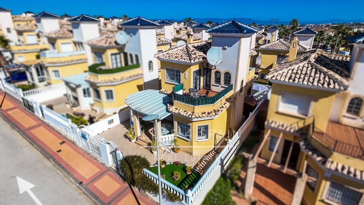 Venta de chalet independiente en Avenida de la Estacion, Algorfa
 photo 3