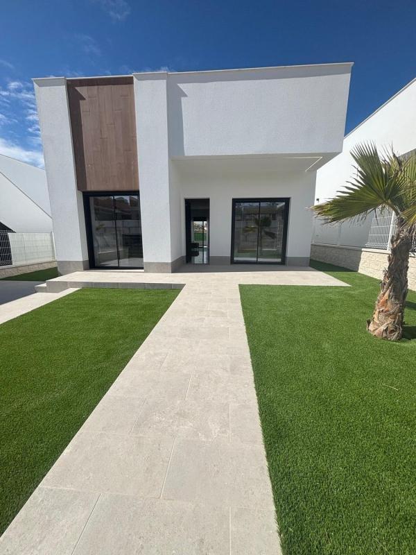 Venta de chalet independiente en Avenida Antonio Pedrera Soler, Algorfa
photo 3
