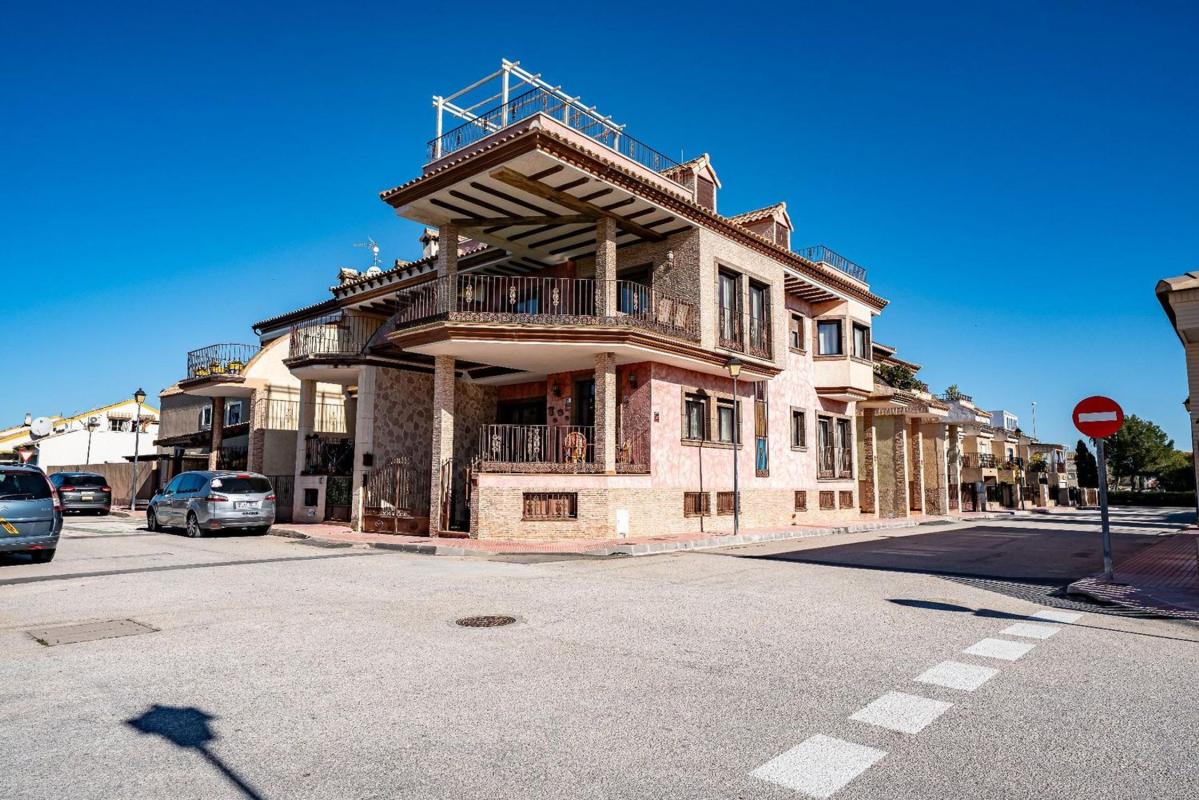 Venta de chalet independiente en Calle de Vicente Blasco Ibañez, Almoradí
photo 1