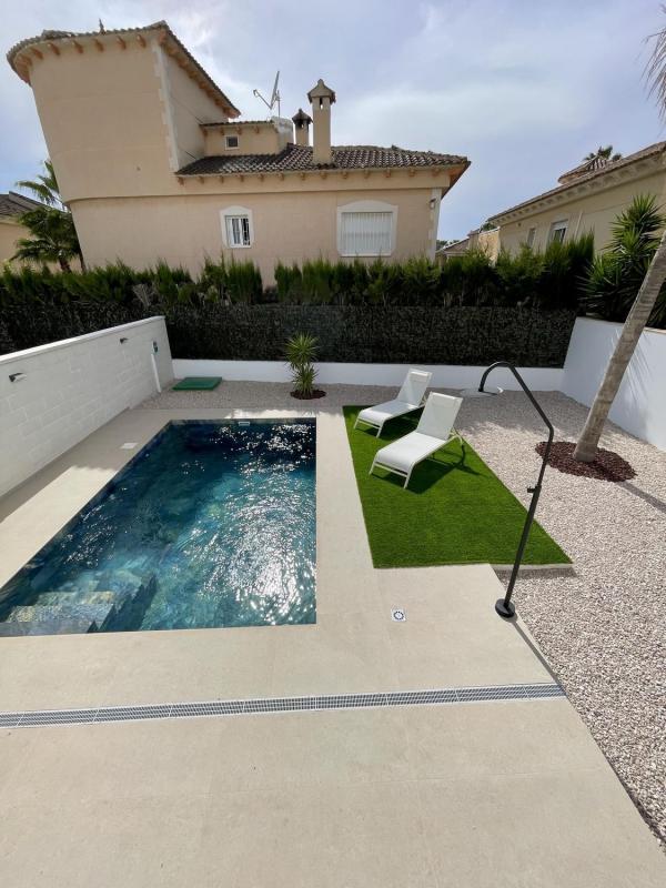 Properties for sale and rent in Spain photo 2