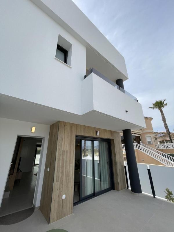 Properties for sale and rent in Spain photo 3