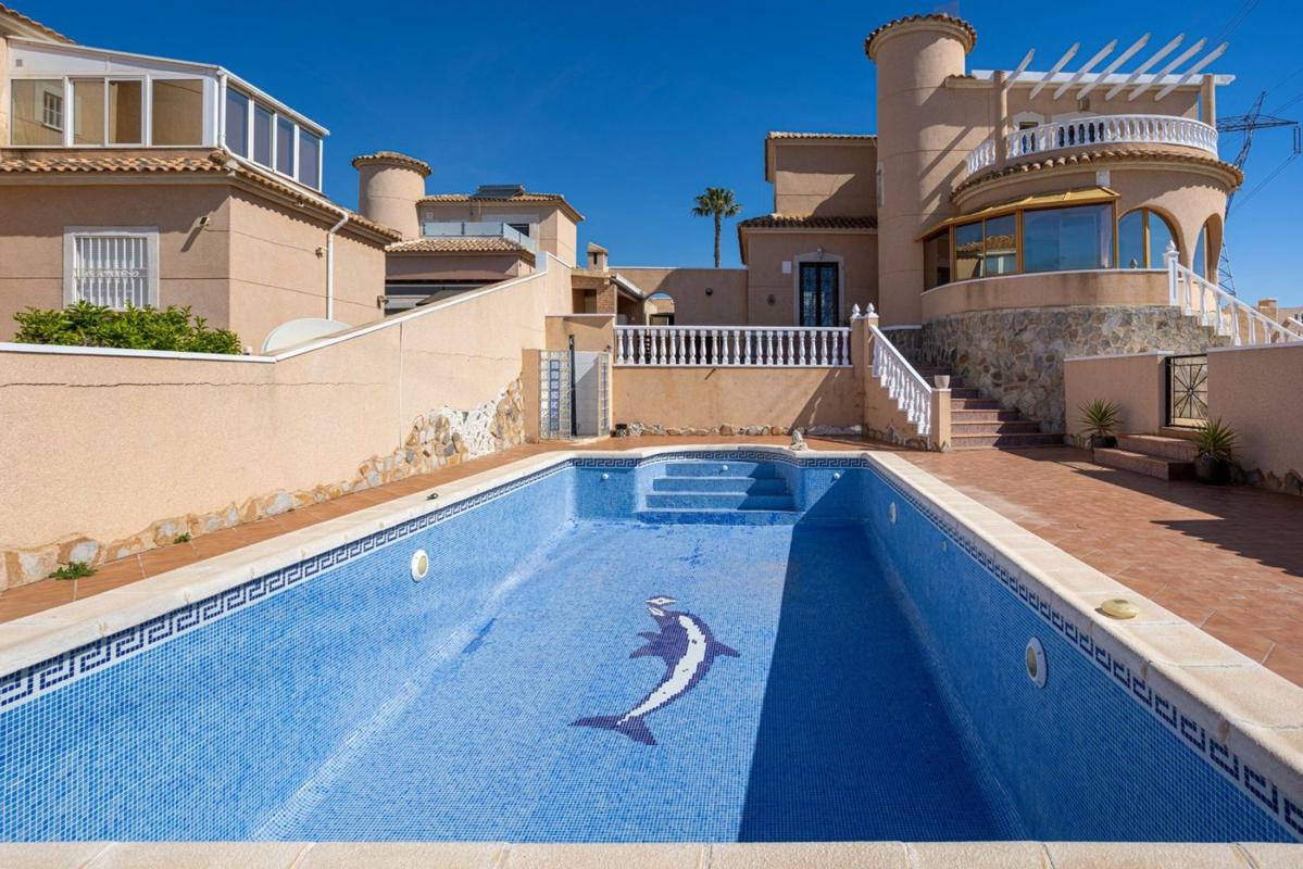 Venta de chalet independiente en Calle Tenerife, Benijofar
photo 4