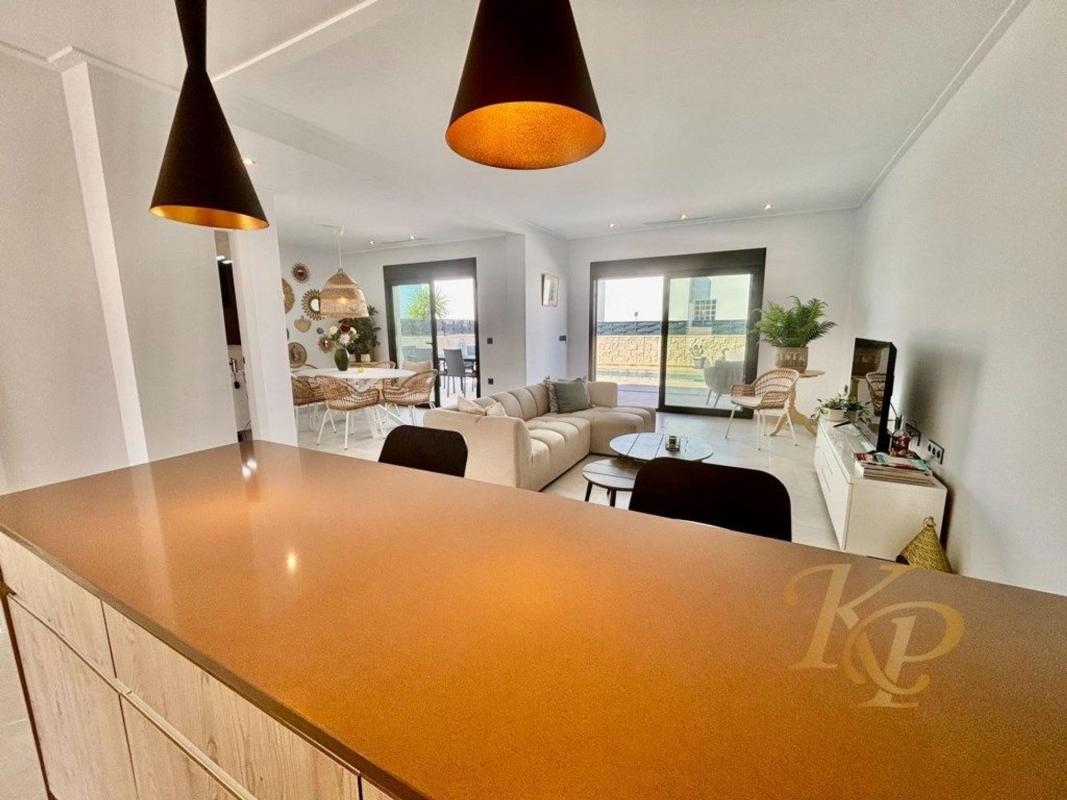 Sale of independent chalet in Calle Antonio Orts, Benijofar
photo 5