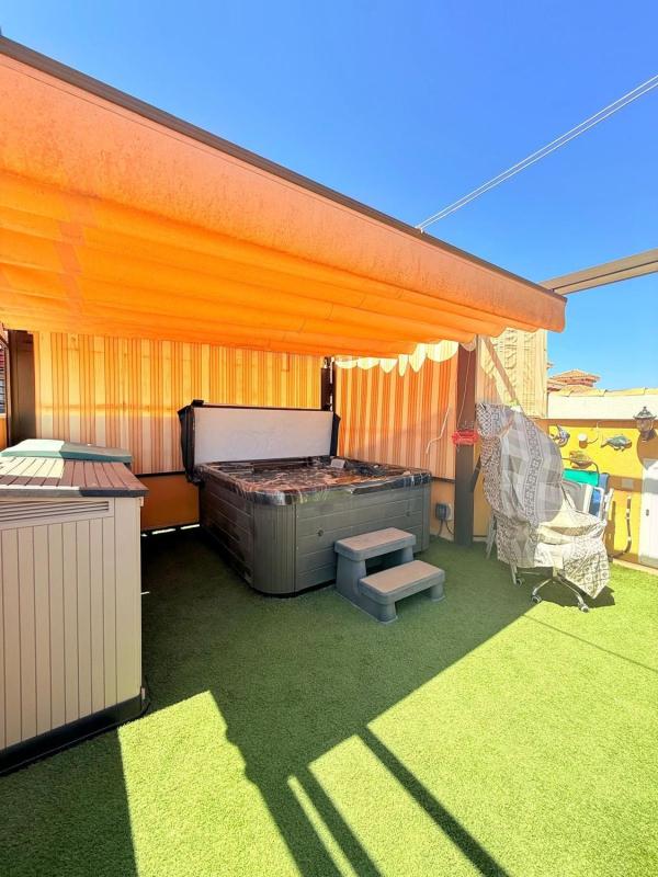 Sale of independent chalet in Calle Excautivos, 2, Bigastro
photo 2