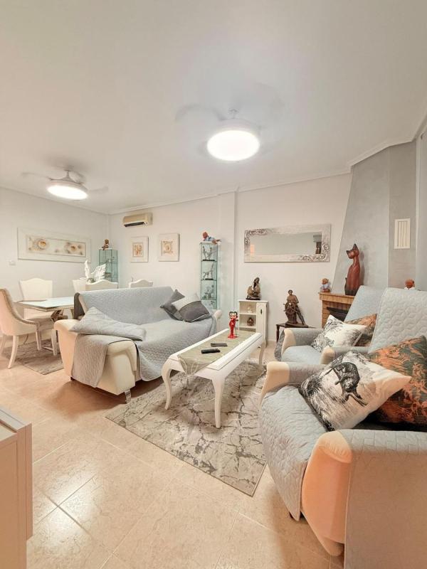 Sale of independent chalet in Calle Excautivos, 2, Bigastro
photo 4