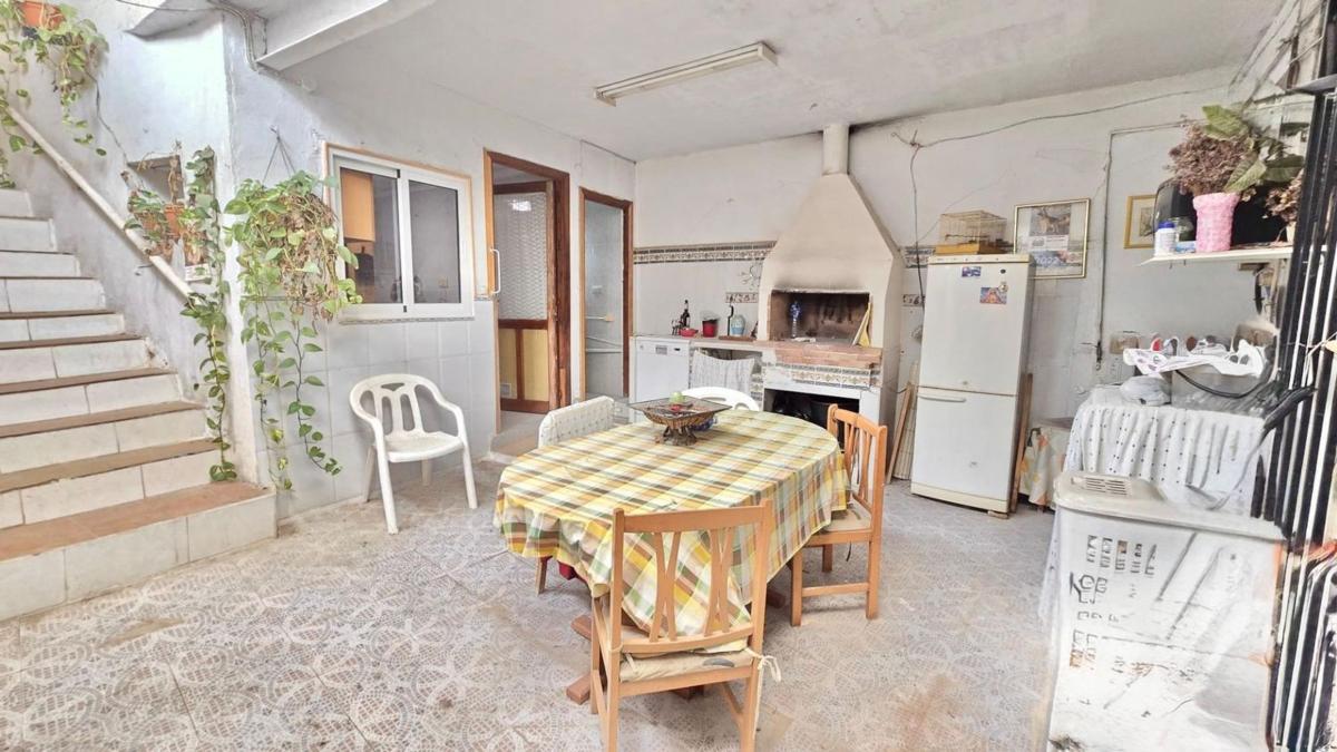 Sale of independent chalet in Calle Naranjo, 44, Bigastro
photo 2