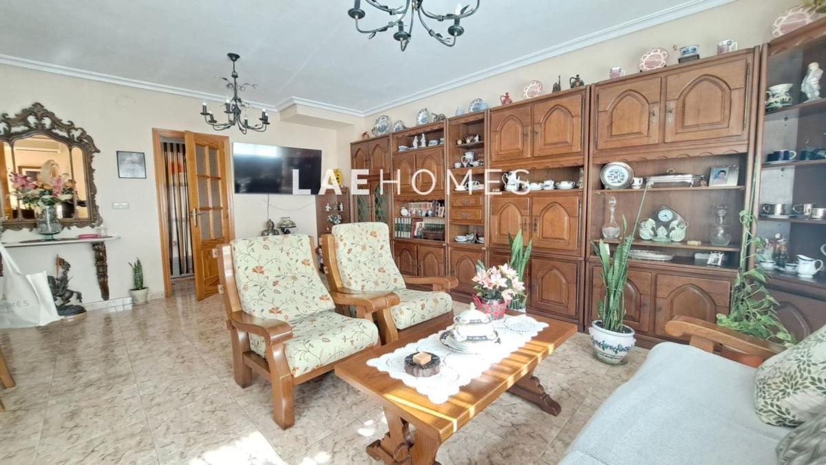 Sale of independent chalet in Calle del Calvario, Callosa de Segura
photo 3