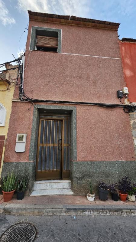 Propiedades en venta y alquiler en España photo 1