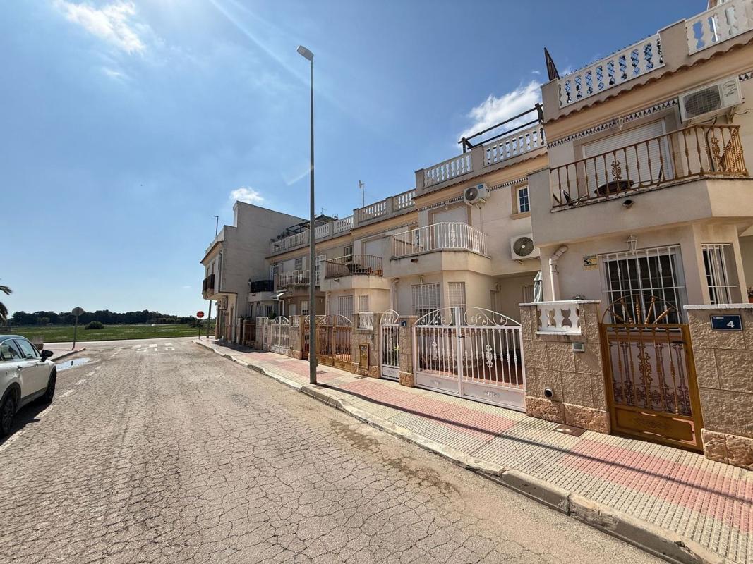 Properties for sale and rent in Spain photo 3