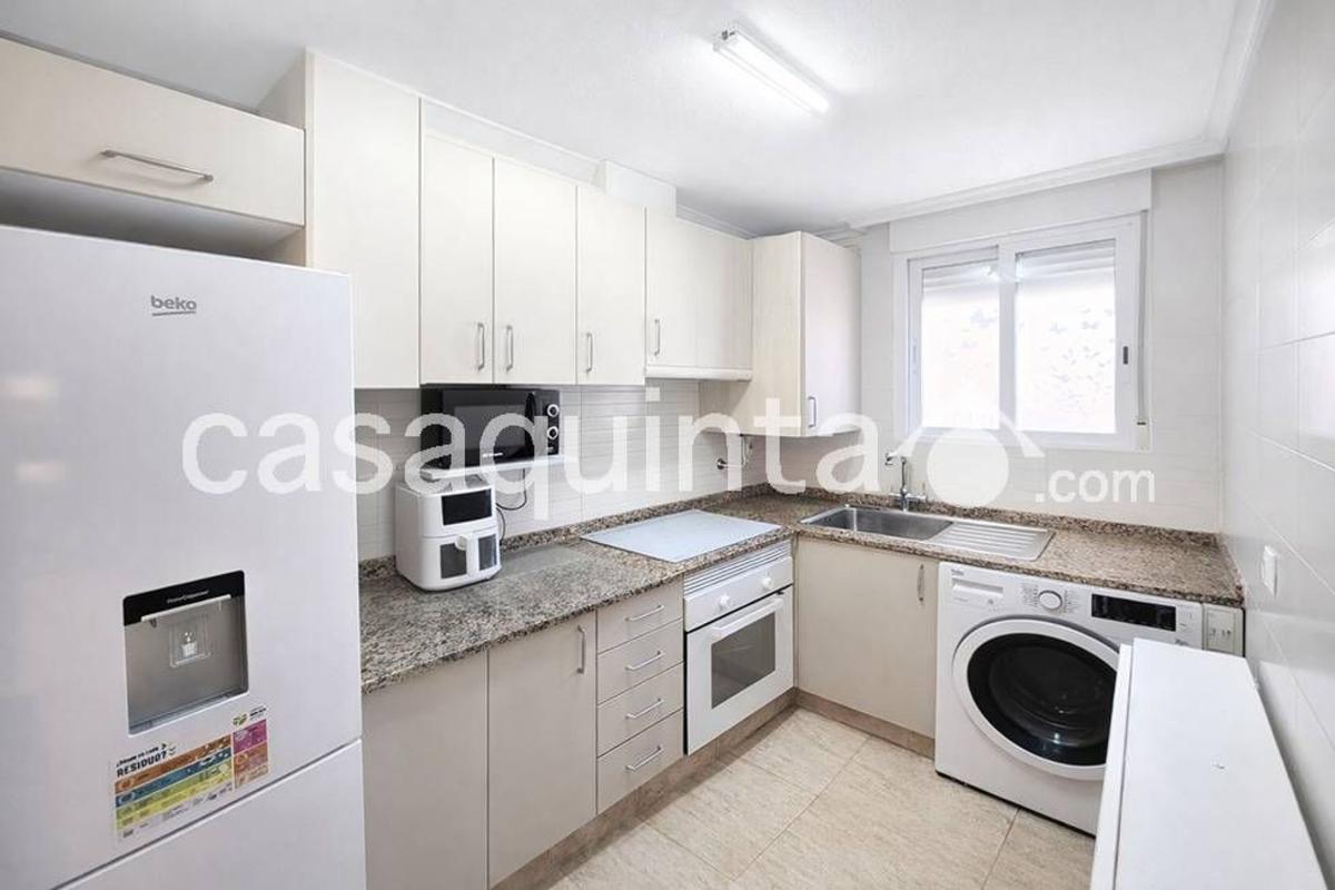 Sale of apartment in Calle Canal de Riego, Catral
photo 3