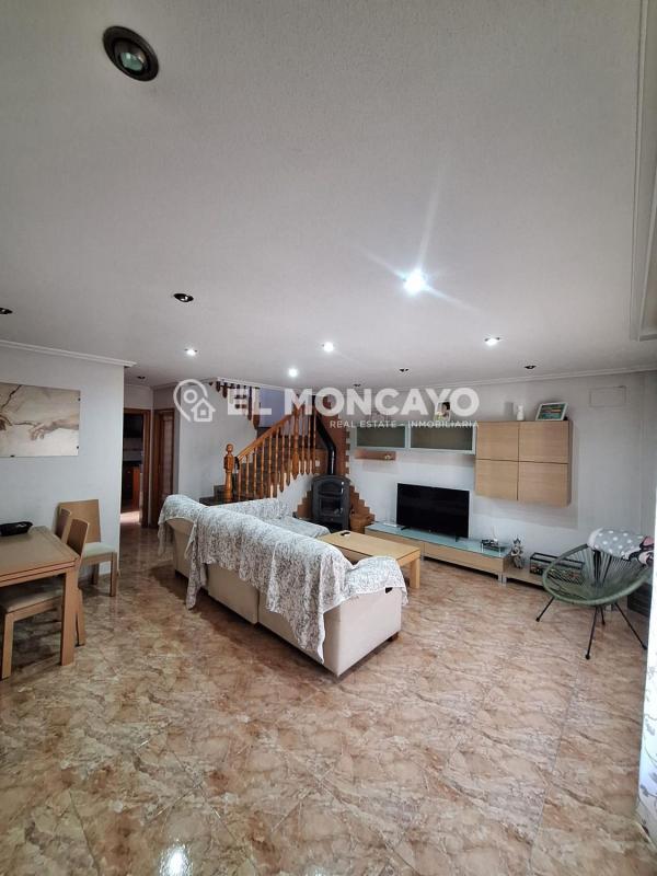 Sale of townhouse in  Calle Llopis Escolano , Catral photo 4